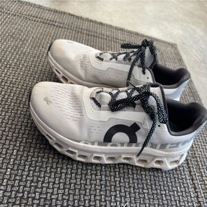 On Cloudmonster running shoes women’s 8.5